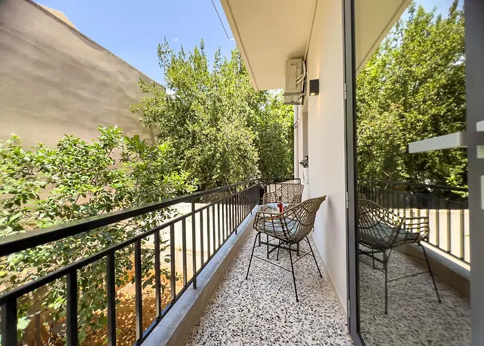 Aperon - Downtown Chania ハニア